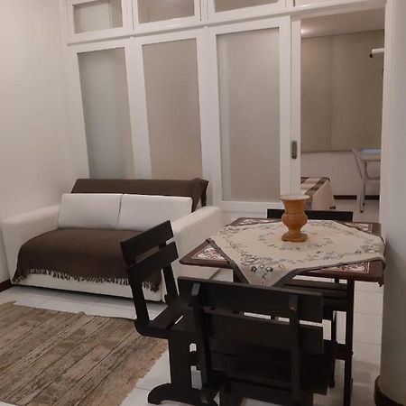 Copacabana, 1 Quarto Vista Mar Confortavel 100M Da Praia Rio de Janeiro Bagian luar foto